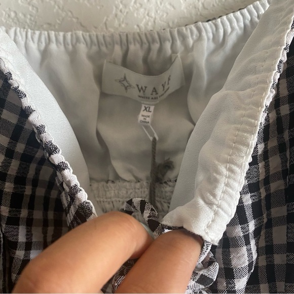 WAYF Check Smocked Waist Top Black White XL - Picture 4 of 10